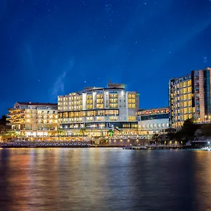 charisma-de-luxe-kusadasi.aegeanhotels.net/