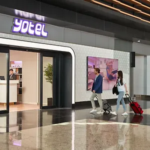 Yotel Airport Otel