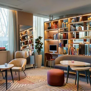 Hotel Ac Porte Maillot By Marriott Paris