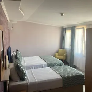 Safran Otel Yenifoca
